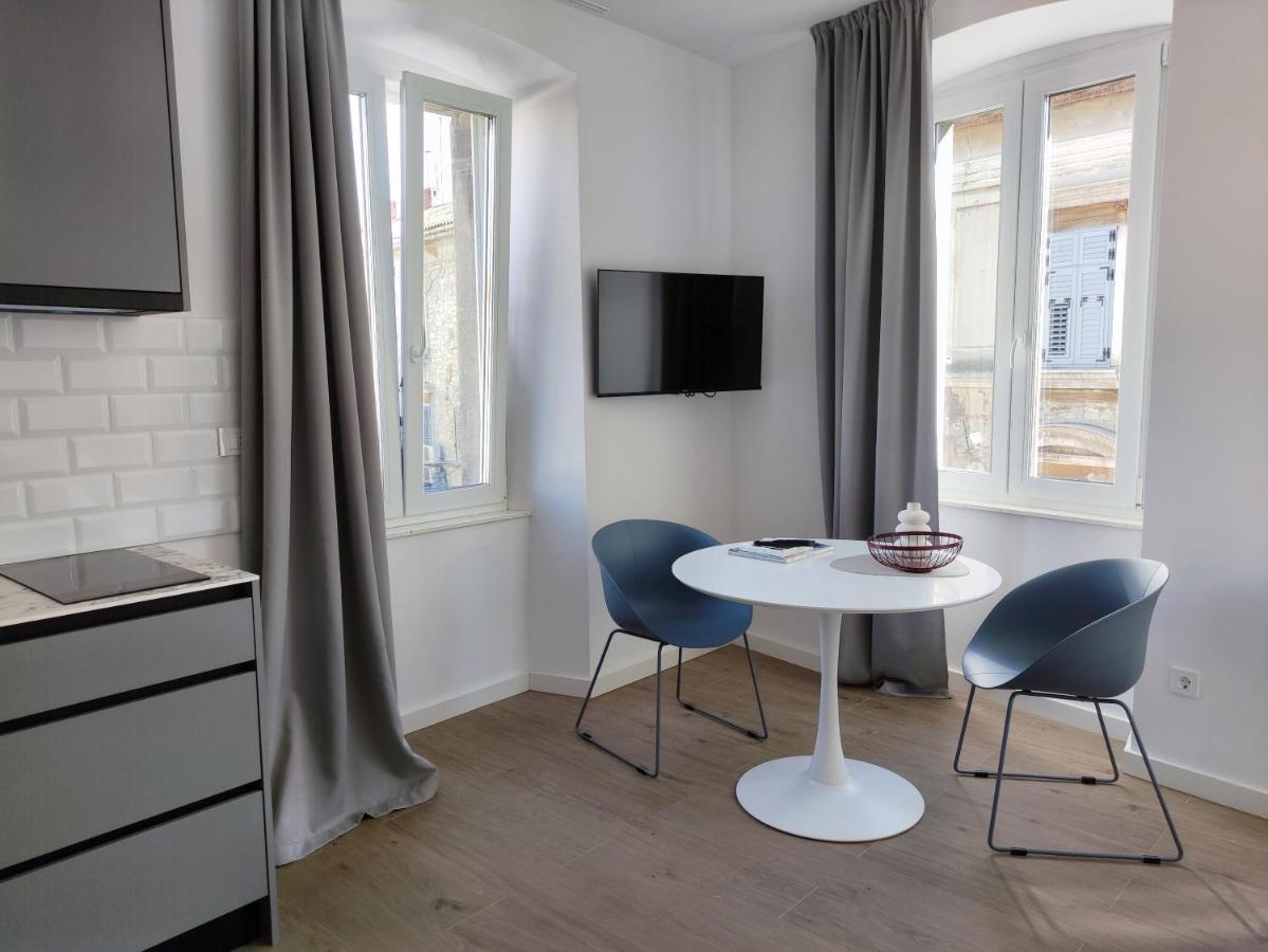 Nik Studio Apartments Pula Dış mekan fotoğraf